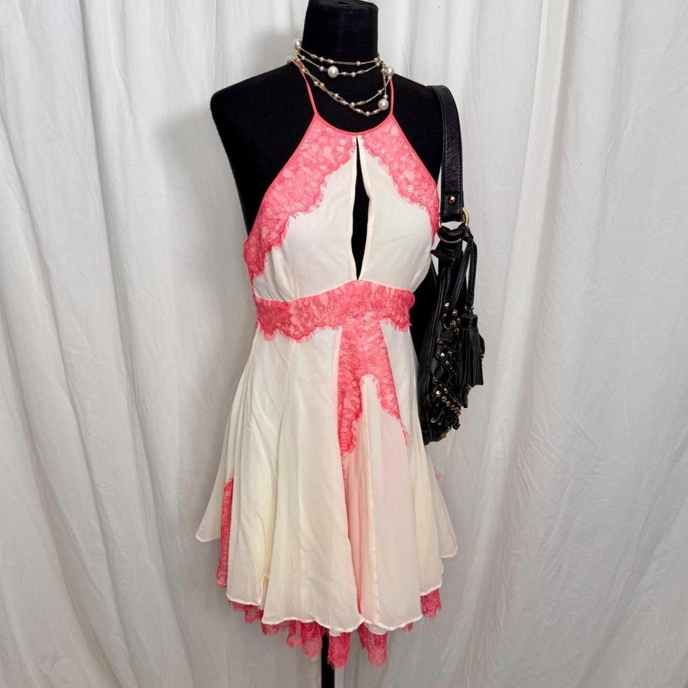 Bebe 100% Silk Pink & White Lace Halter Mini Dress Coquette Y2K Size M